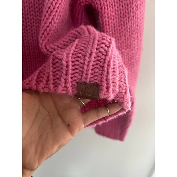 One Teaspoon Hot Pink Winona Keyhole open back sweater - Picture 9 of 10